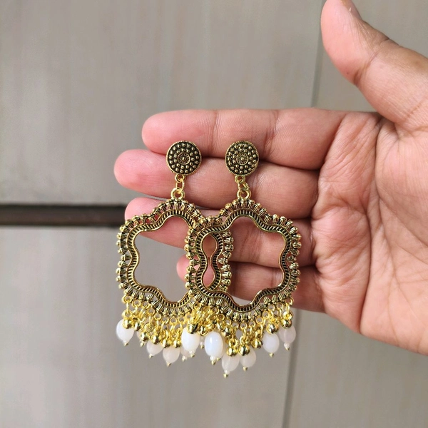 Resin Jhumka Base Pair( White  Bead) 