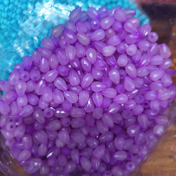 Latkan Beads 25 Grms (Purple) 