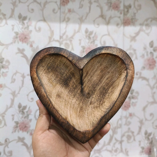 Wooden Base Heart Shape For Candle 5.5 Inch 