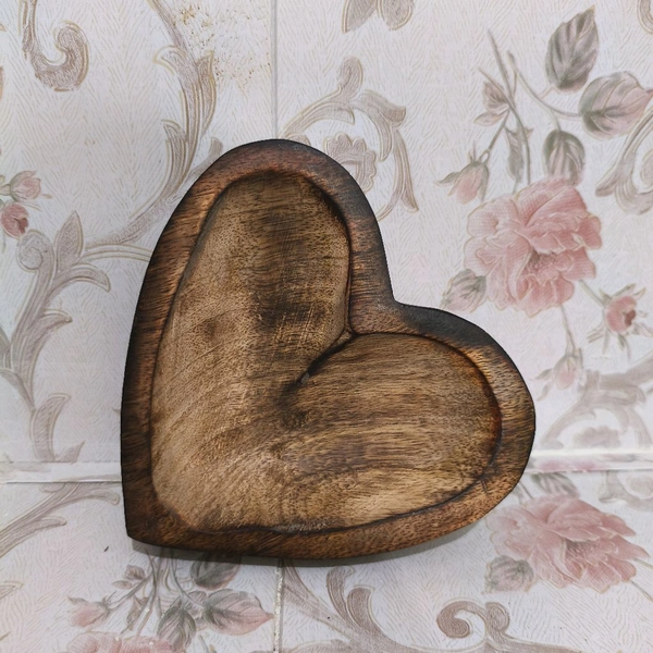 Wooden Base Heart Shape For Candle 5.5 Inch 