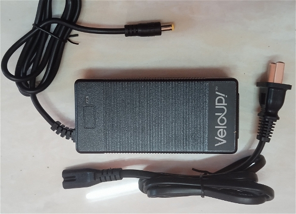 42v 2A Lithium Charger