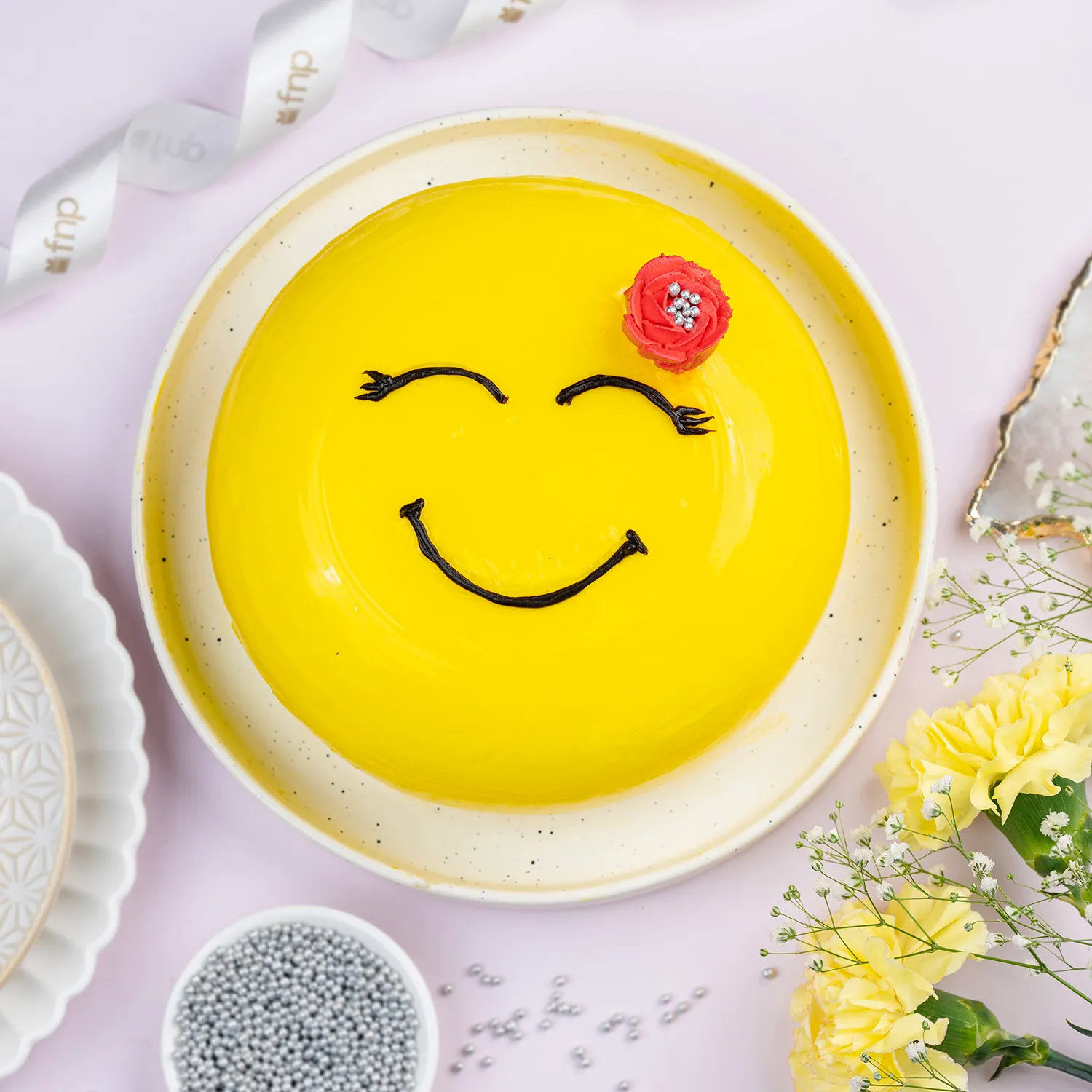 Happy Emoji Pineapple Cake - 1 KG