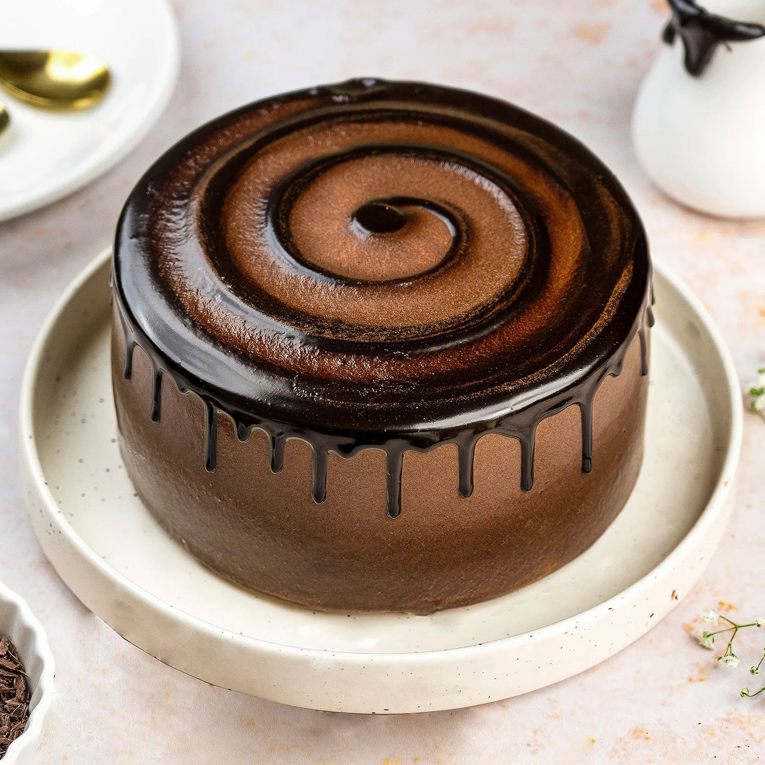 Extravagant Chocolate Cream Cake - 2 KG