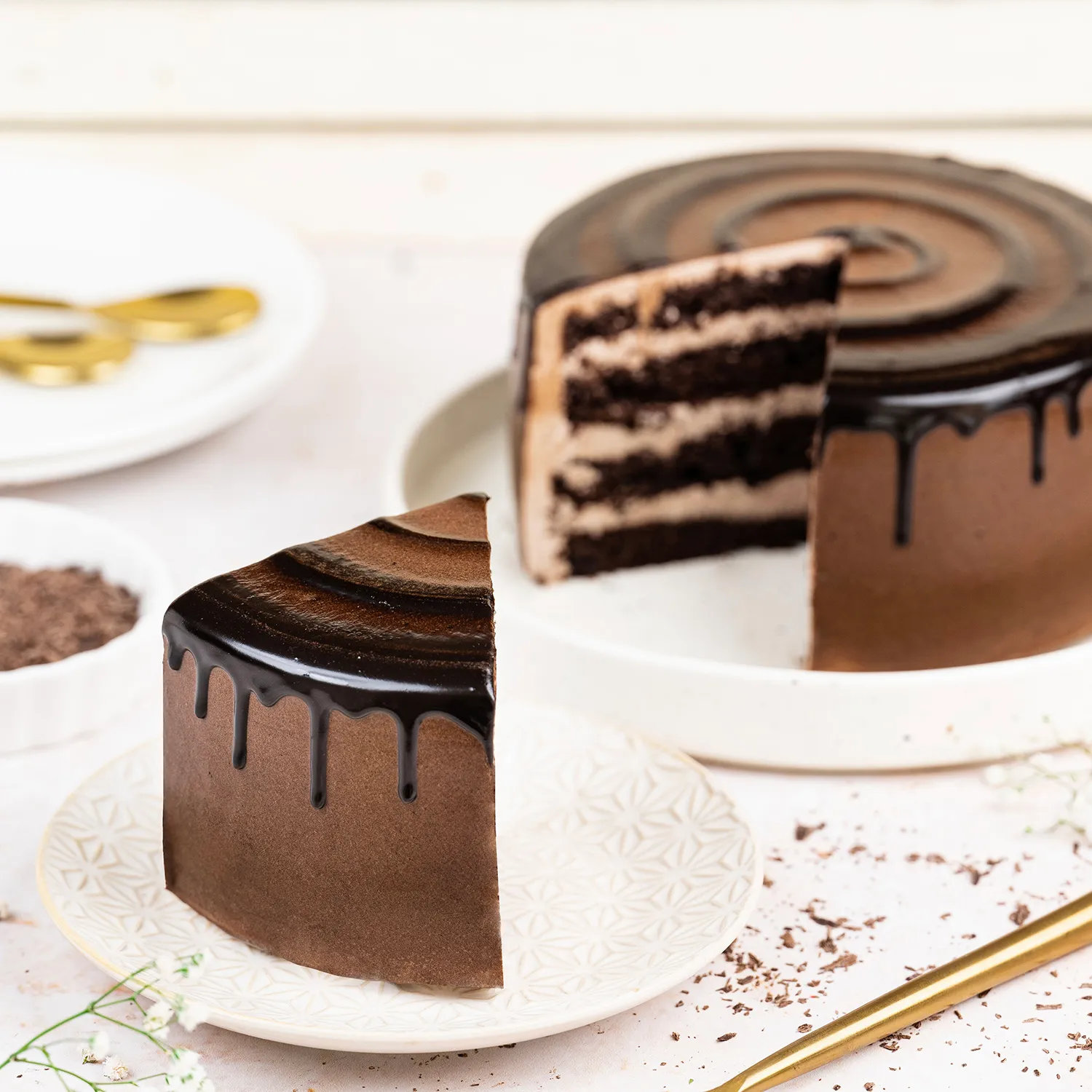 Extravagant Chocolate Cream Cake - 2 KG