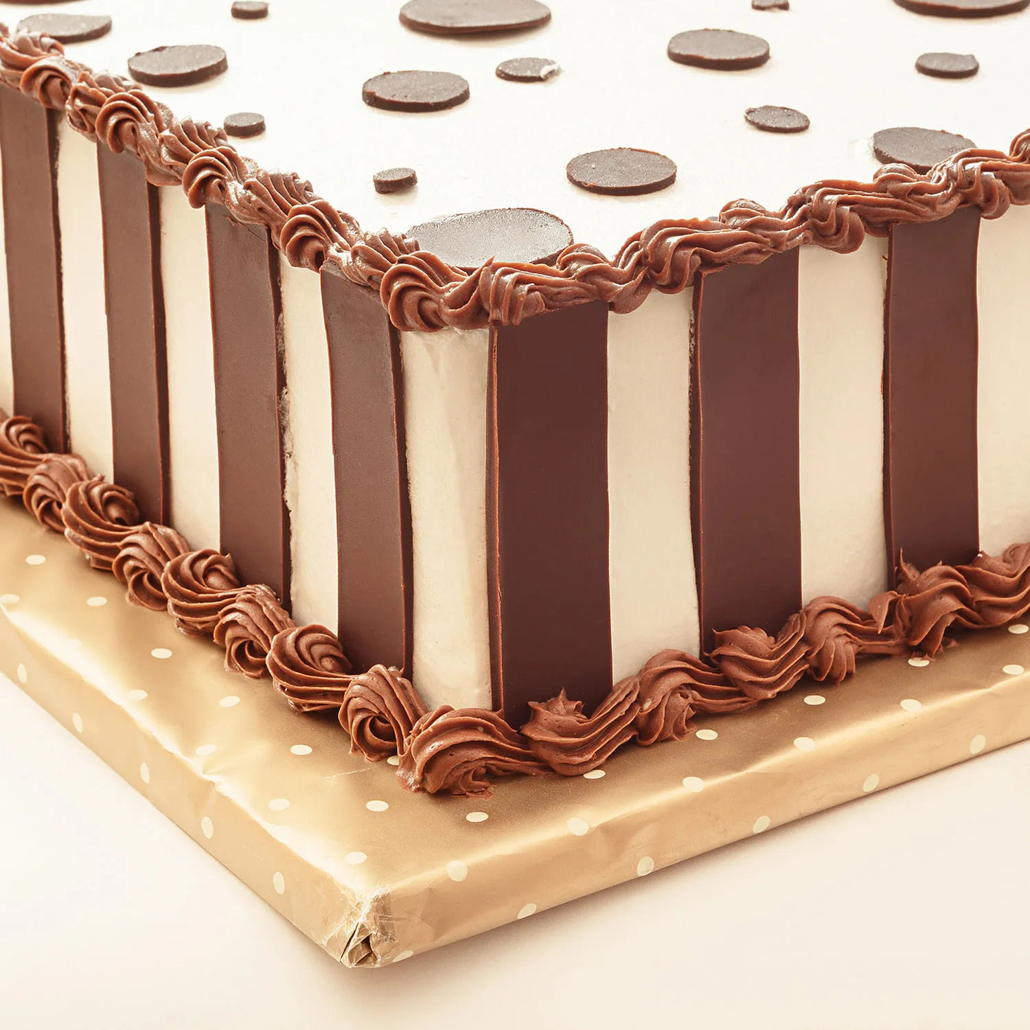 Chocolate Gift Cake - 1 KG