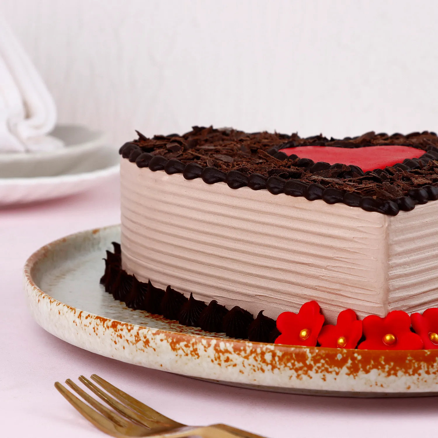 Choco Heart Valentine's Cake - 1 KG