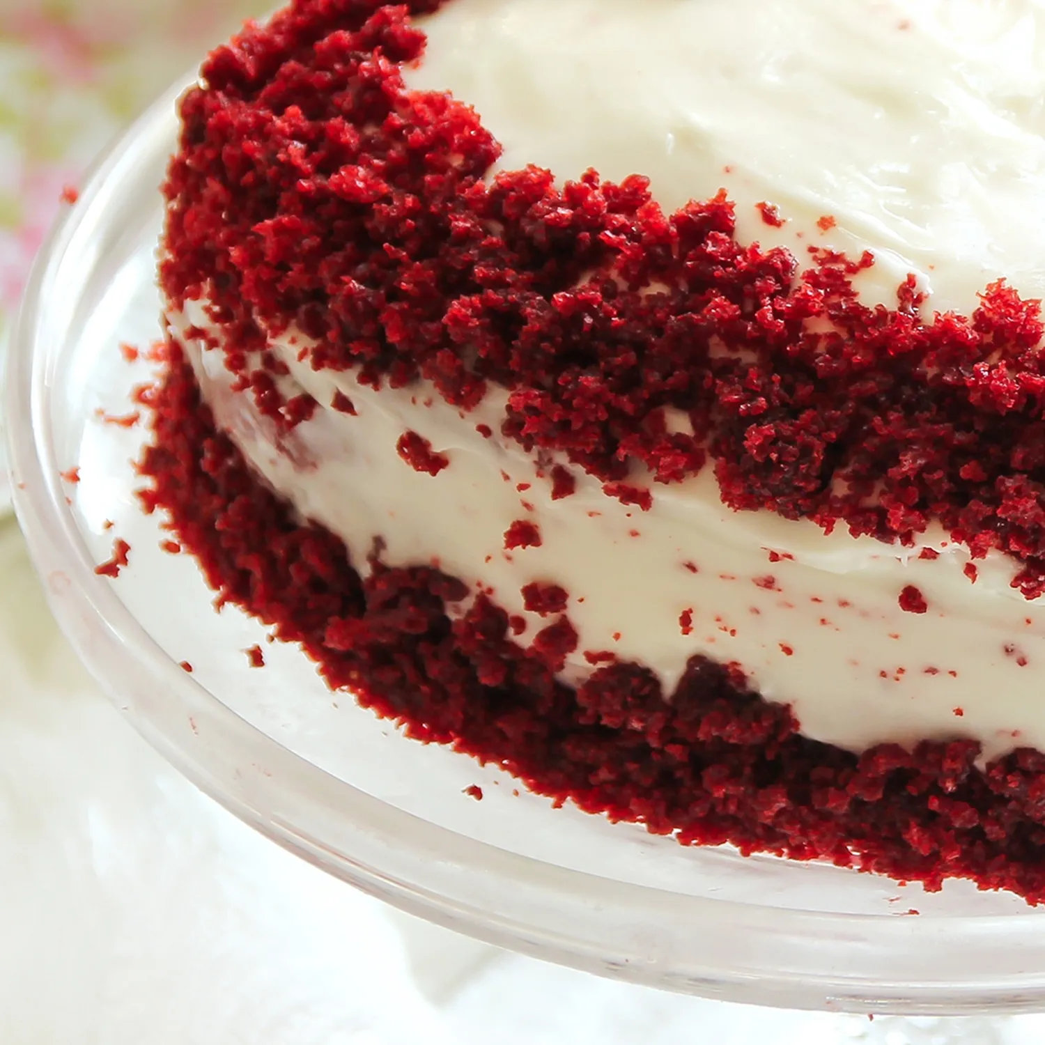Red Velvet Heart Cream Cake - 1 KG
