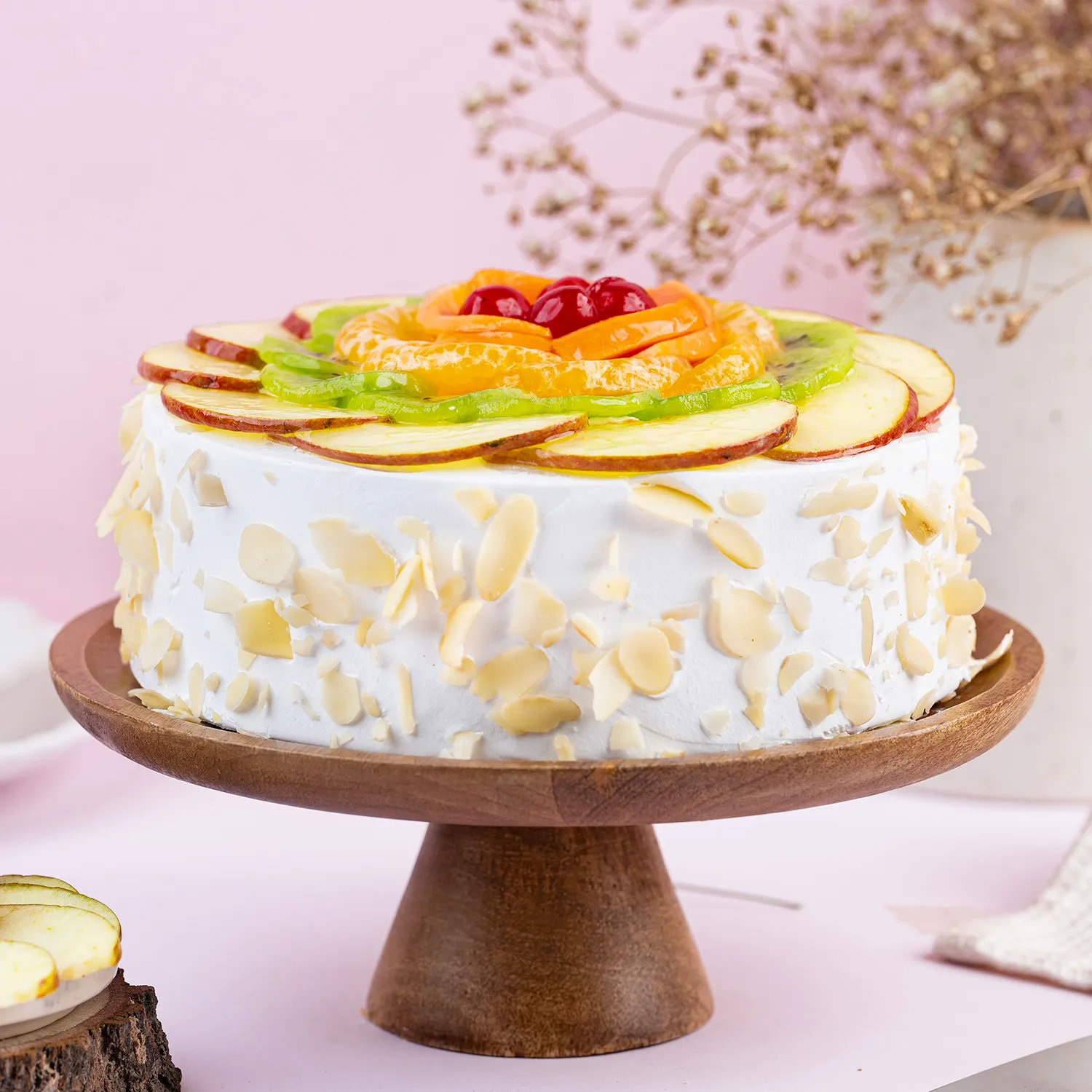 Creamy Vanilla Fruit Cake - 500 Gram