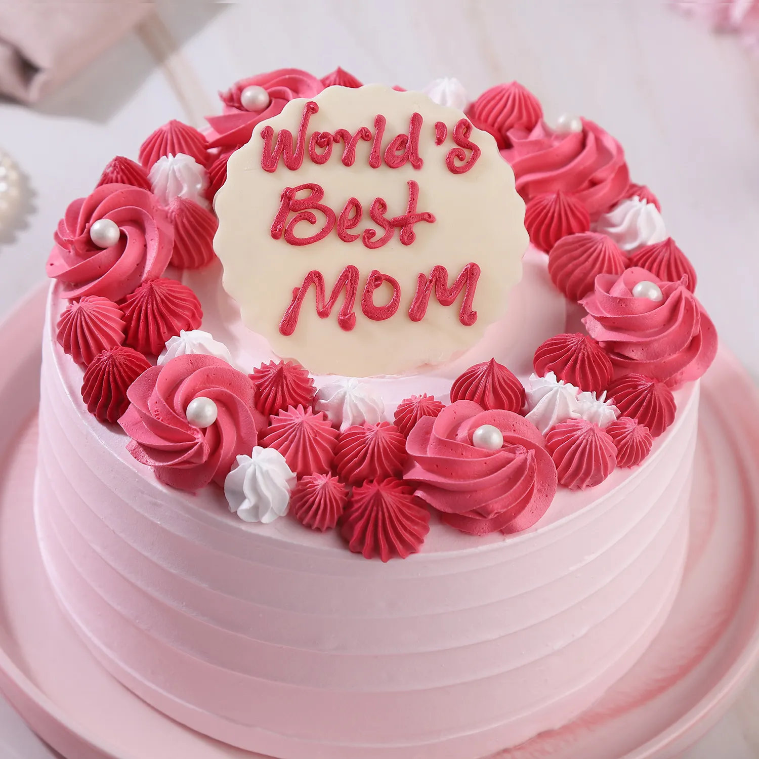 Blushing Love For Mom Cake - 1.5 KG