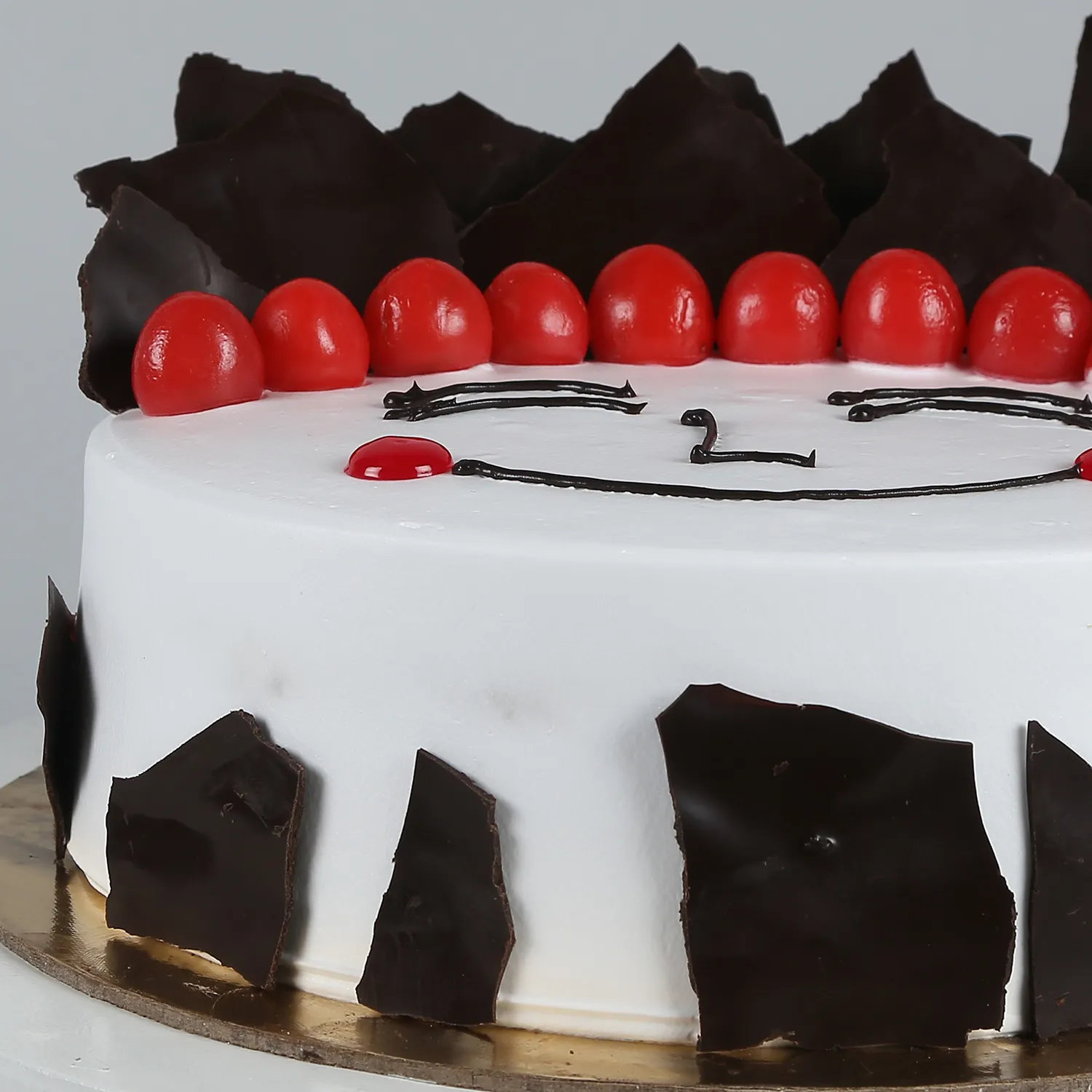 Happy Birthday Cake - 1 KG