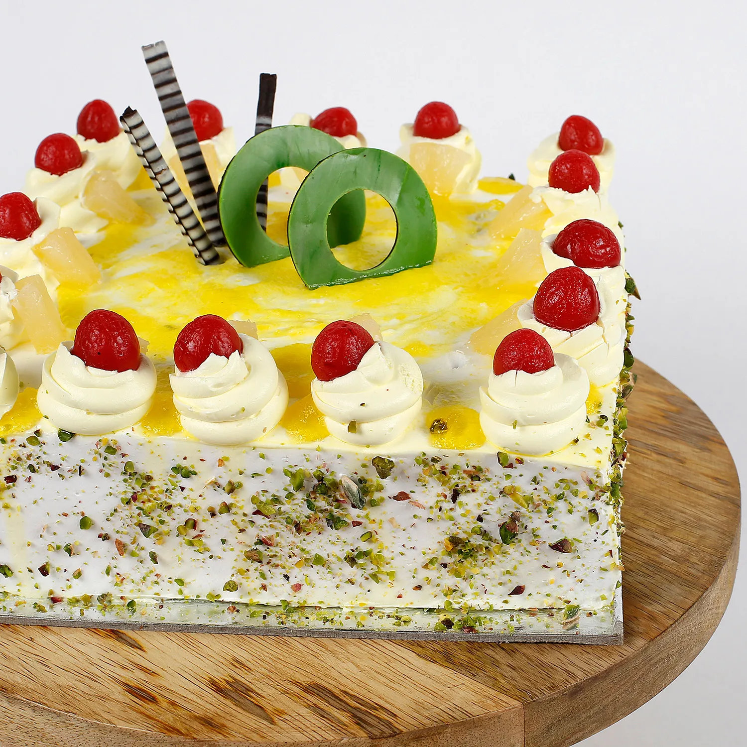 Cream Drop & Cherry Pineapple Cake - 1 KG