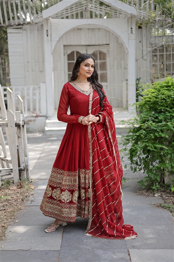 Heavy Embroidery Work Gown With Lace Work Dupatta - Maroon, M