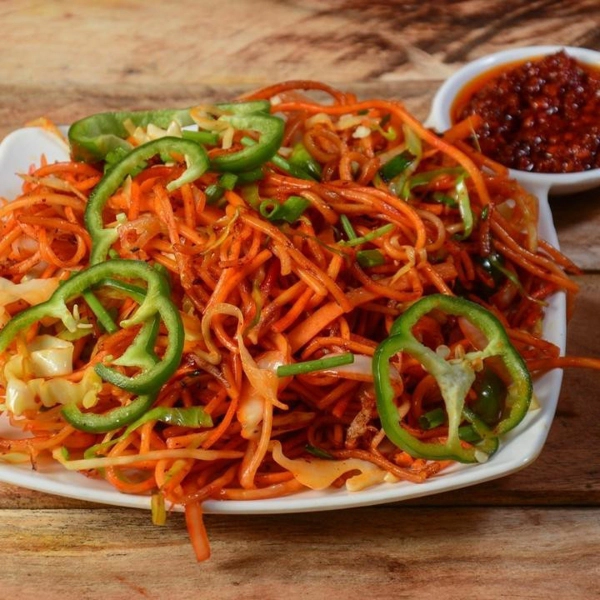 (De Medrid) Veg Noodles - schezwan