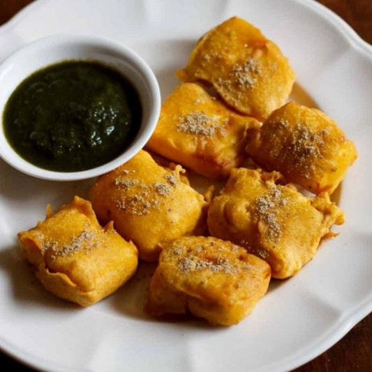 (Halwai'z) Stuffed Paneer Pakoda - Half Kg