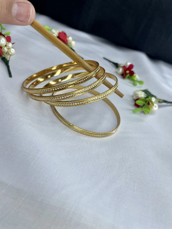 Pihul Gold Bangles - 2.4