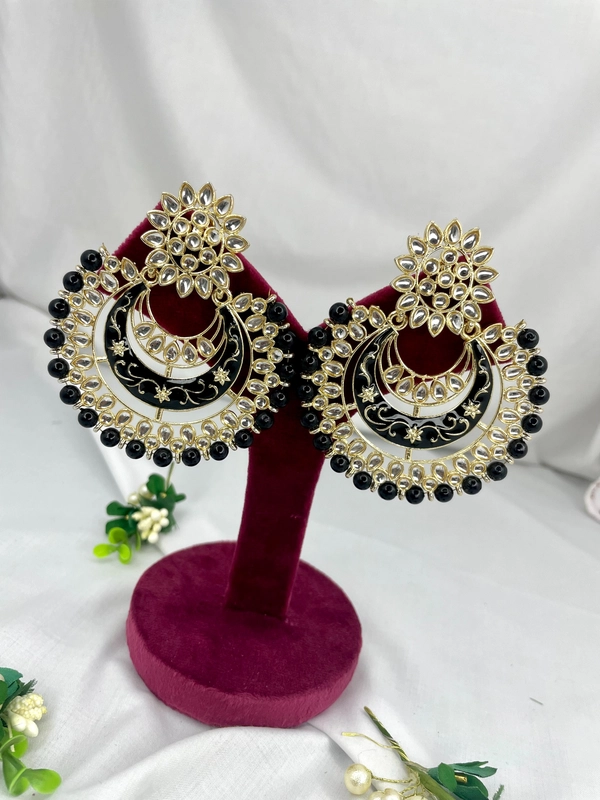 Shenaz Big Earings - Black