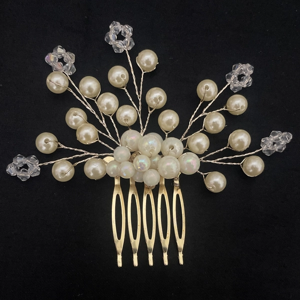 Golden Pearls Comb Pin