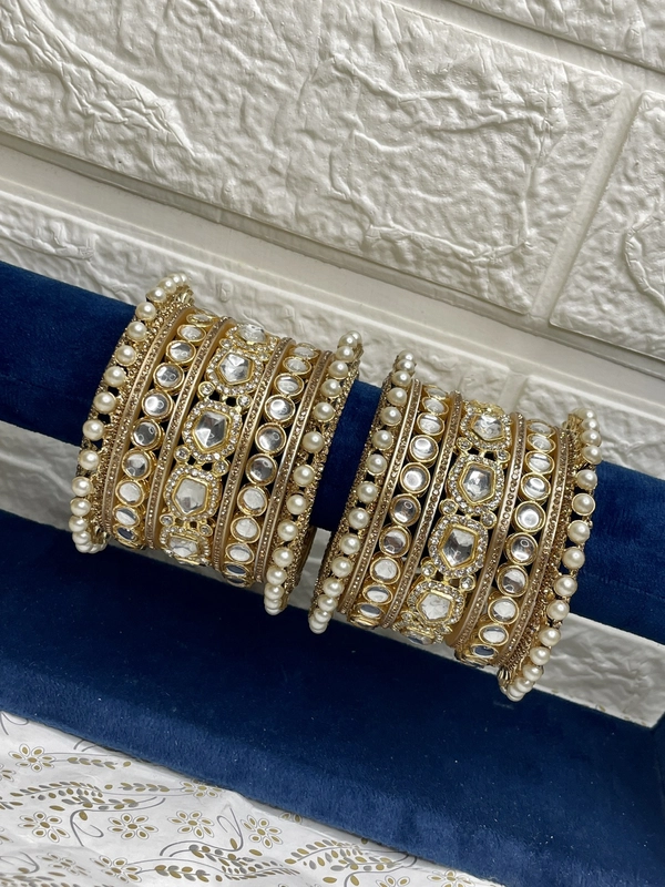 Tannu Bangle Set - 2.8