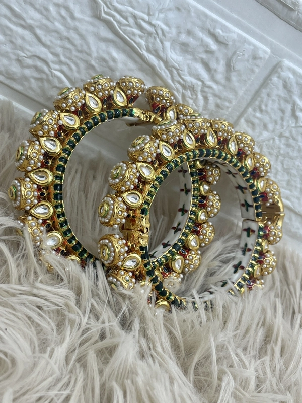 Supriya Rajwadi Kundan Bangles - 2.4