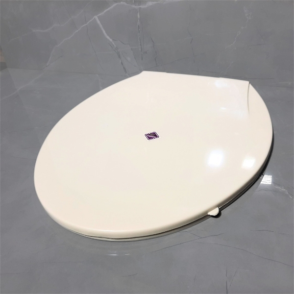 Real Toilet Seat Cover/Hygiene Essentials Sale: Upgrade Your Restroom with Premium Toilet Seat Cover - Ivory
