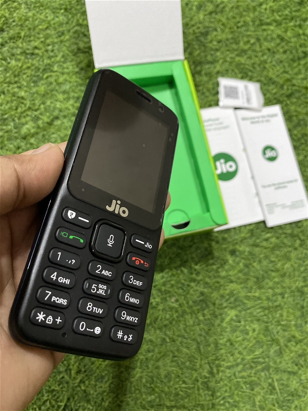 New Jio Phone  4G Black, 512 RAM, Basic Keypad Phone