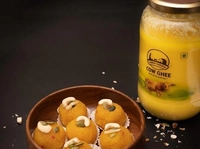 Swad Sadan Premium Cow Ghee 900ml (Glass Jar)