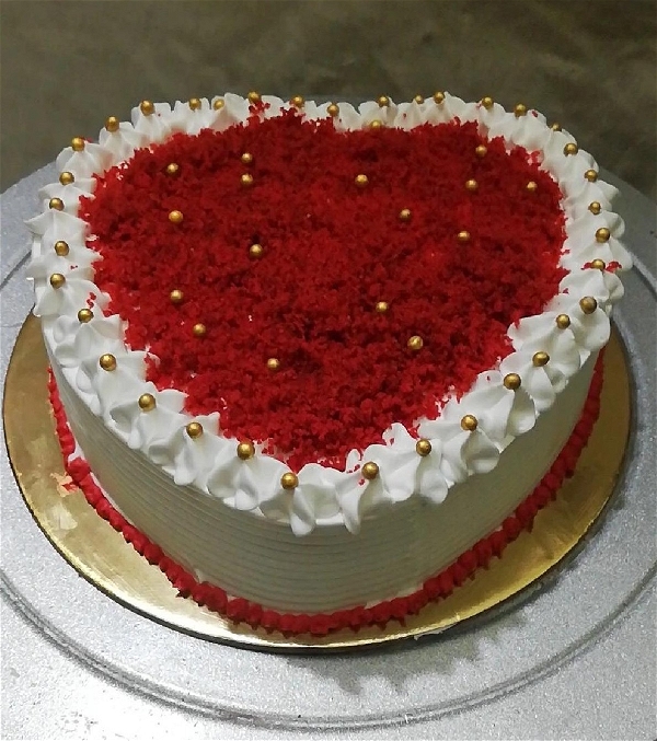 Love Shape Red Velvet Cake - 1 Pound