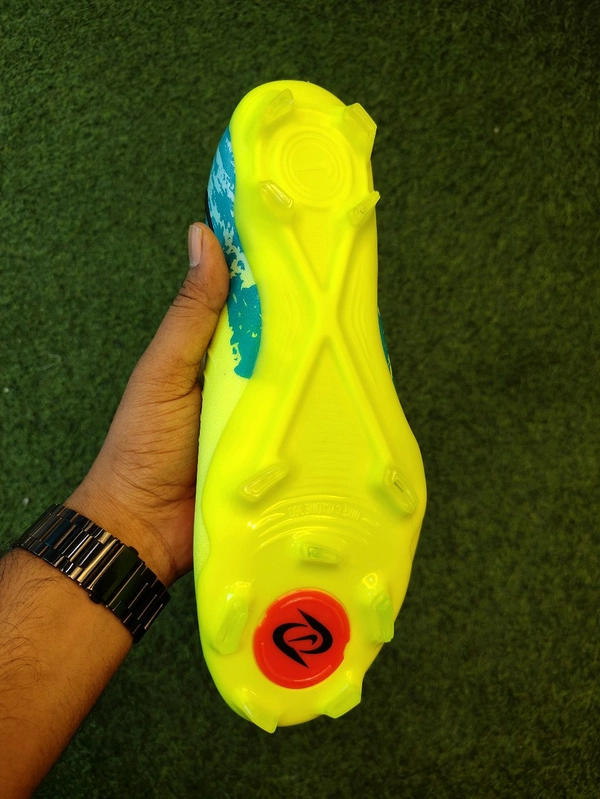 Nike PhantomGX Luna Light Green Color Low Ankle  - 5.5