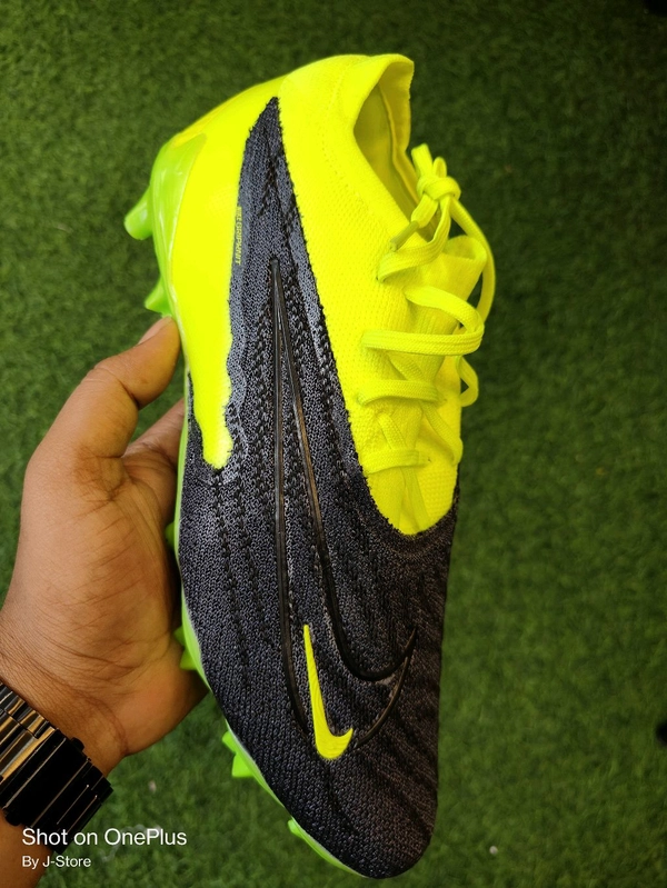 Nike PhantomGX Green And Black Colour Low Ankle  - 5.5