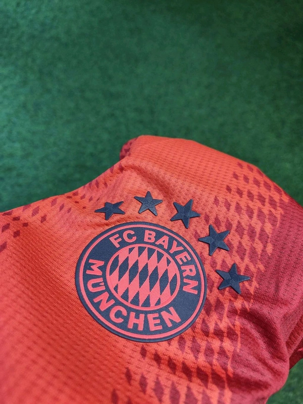 Bayern Munich Player Edition 24/25 Home Kit - S