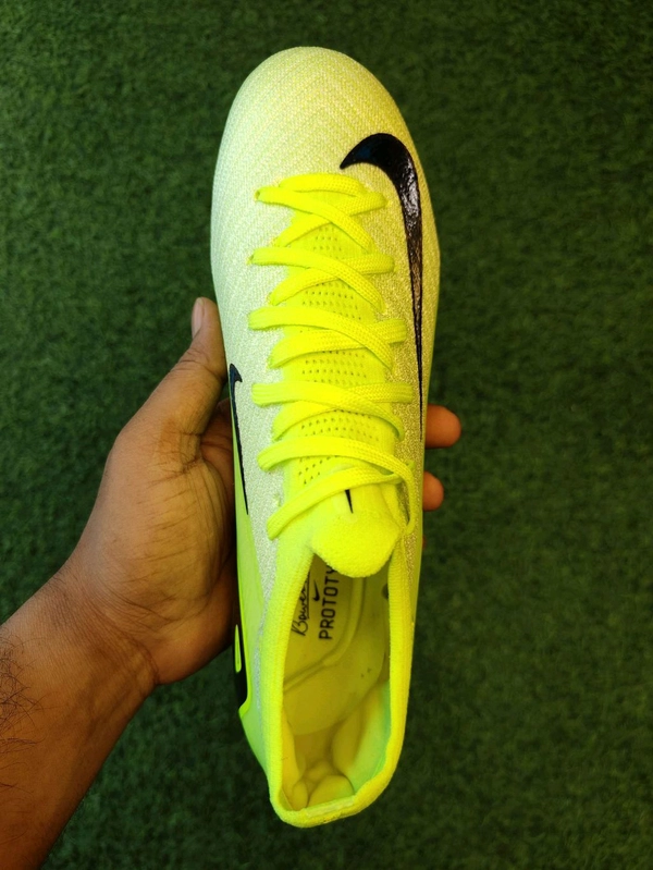 Vapor 16 Next-gen Light Green Colour Low Ankle - 5.5