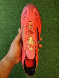 F50 Red Colour With Less - 6.5
