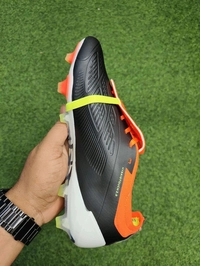 Predator Black And Red Color Foldover Tranning Boot - 7.5