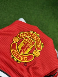 Retro Manchester United 1998-99 Home Half Sleeve - L