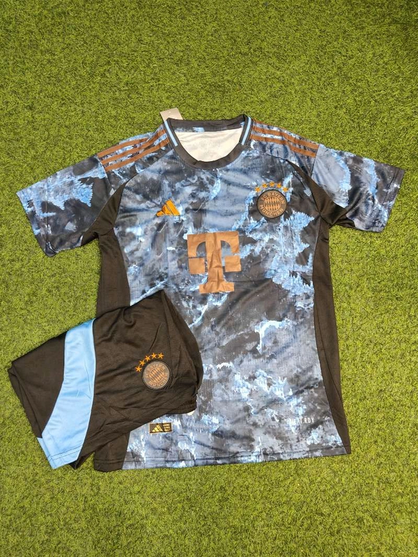 Bayern Munich Away Fan Edition Set 24/25 - XXL
