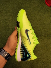 Mercurial Vapor 16 Light Green Astro/Turf - 7.5