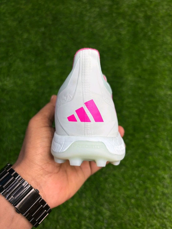Predator Elite Pink Colour Astro/ Turf With Lace  - 7.5