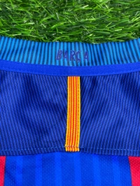 Barcelona 16/17 Home Retro Jersey - M