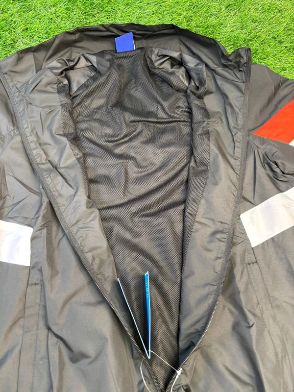Manchester United Black Colour Track Top - L