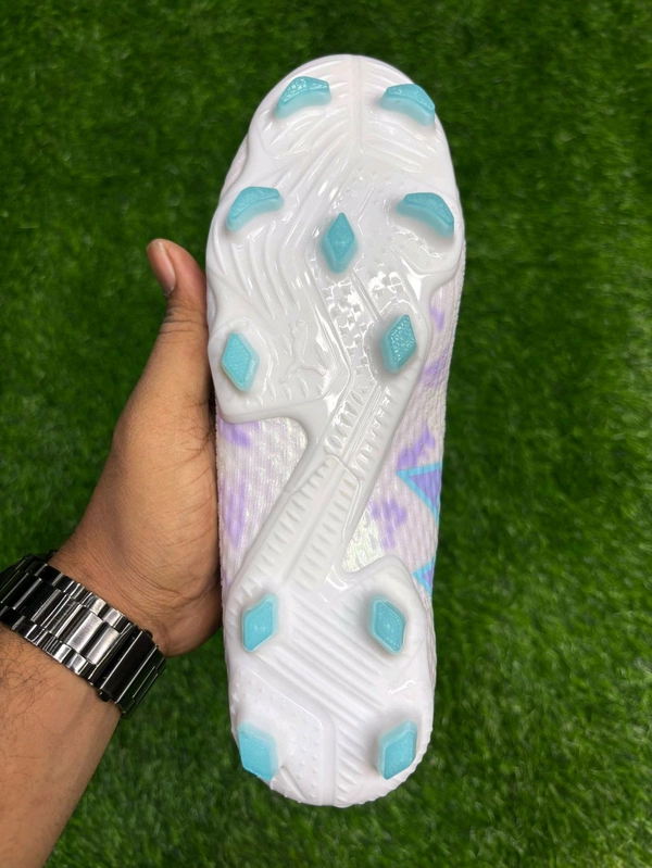 Future 7 Pro White FG Boot With Lace  - 6.5