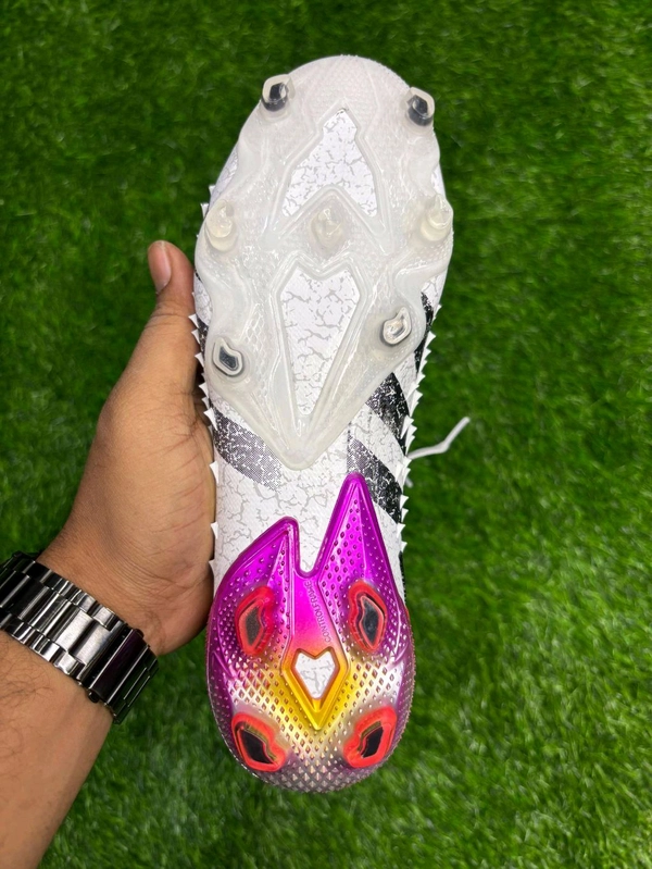Predator Freak White High Top With Lace FG - 7.5