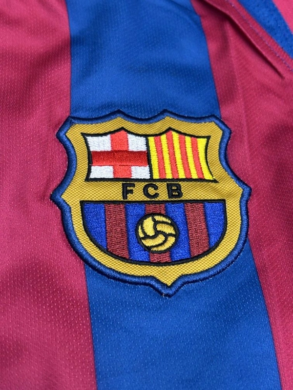 Retro Barcelona 2005-06 Home Full Sleeve Jersey - S