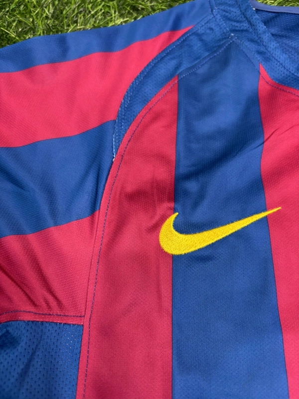 Retro Barcelona 2005-06 Home Full Sleeve Jersey - M
