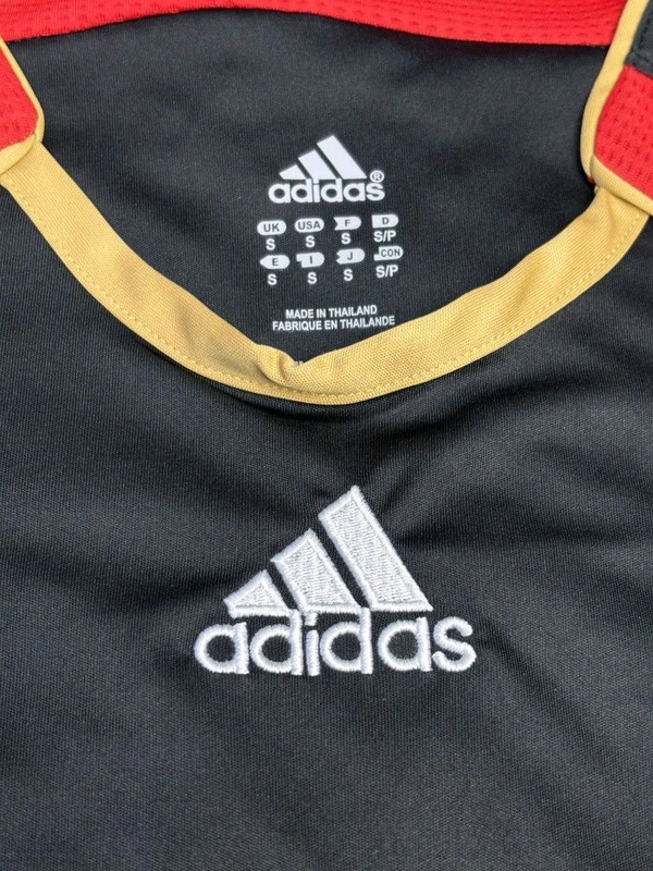 Retro AC Milan 2006-07 3rd Kit Half Sleeve  - M