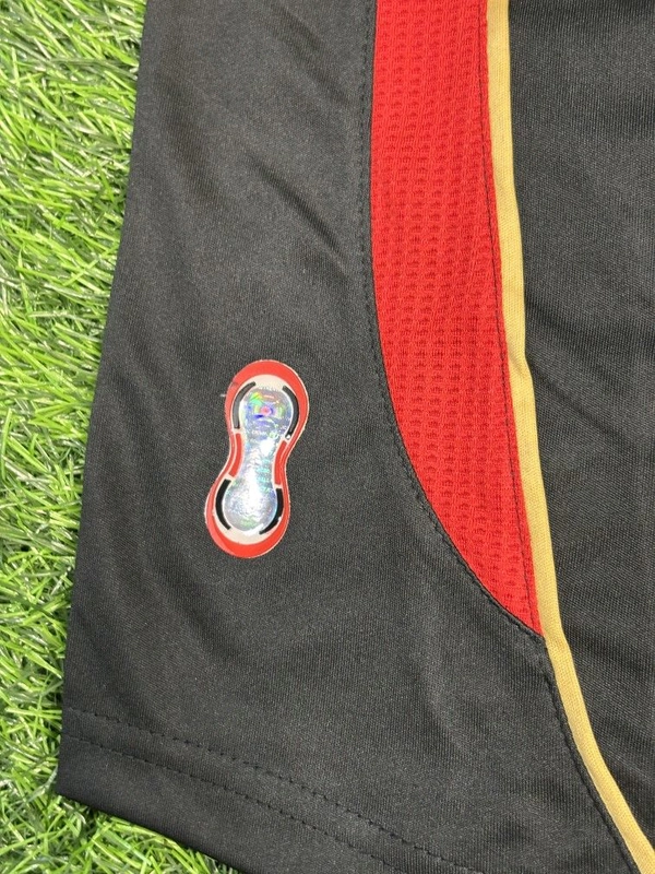 Retro AC Milan 2006-07 3rd Kit Half Sleeve  - M