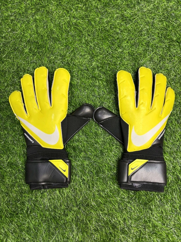 Vapor Grip 3 Yellow & Black Premium Match Gloves  - 8