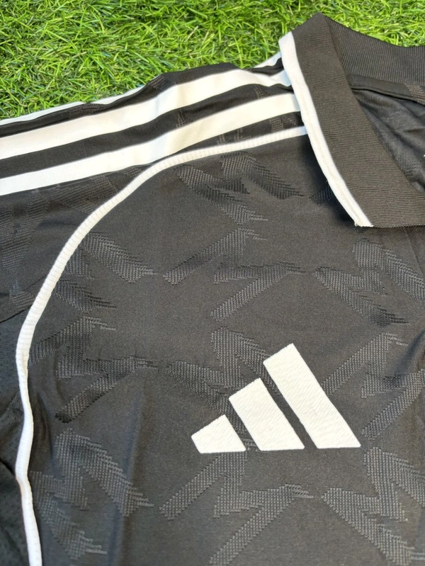 Manchester United Black Special Player Edition - XL