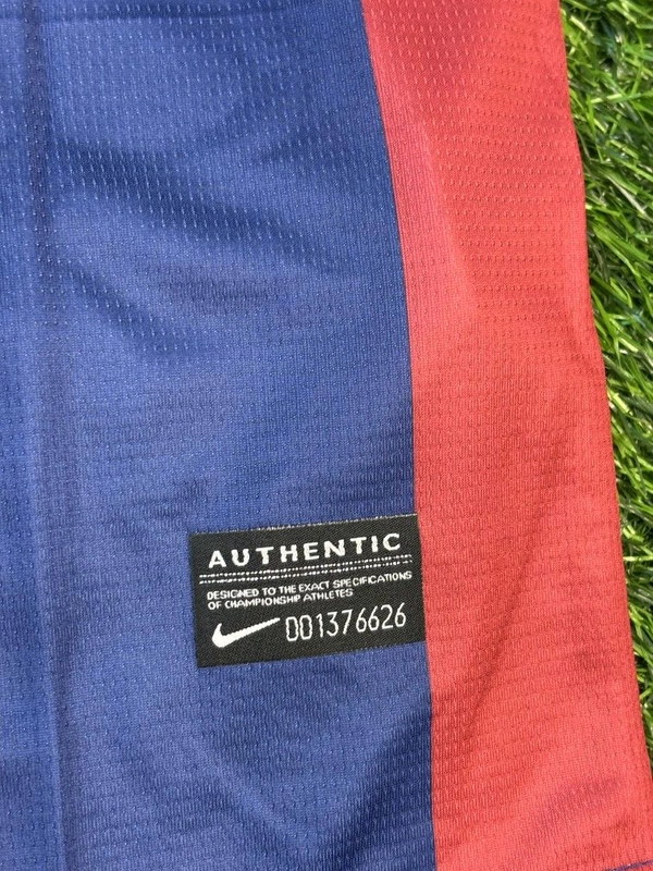 Retro FC Barcelona 2010/11 Home Fan Edition With Short  - XL