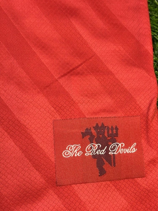 Retro Manchester United 2008 Home Fan Edition With Short  - XL