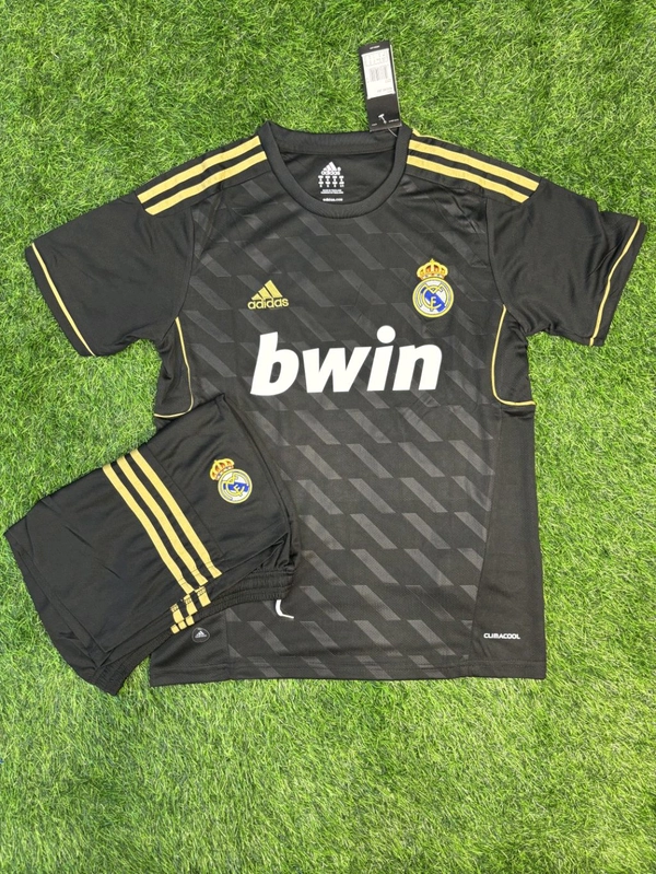 Retro Madrid 2011/12 Away Fan Edition With Short  - M